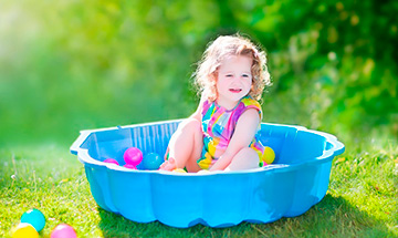 how to keep kiddie pool water clean naturally