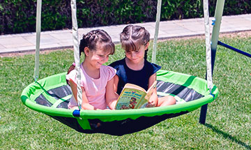 best saucer swing set for your kid